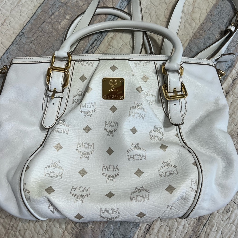 Authentic MCM 2 way